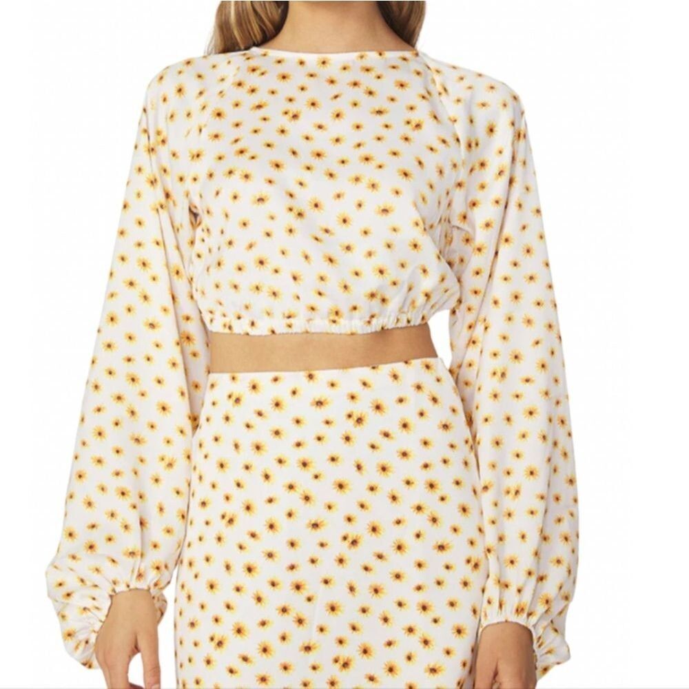 WeWoreWhat Billow Long Sleeve Open Back Crop Top Large Yellow & Ivory Floral